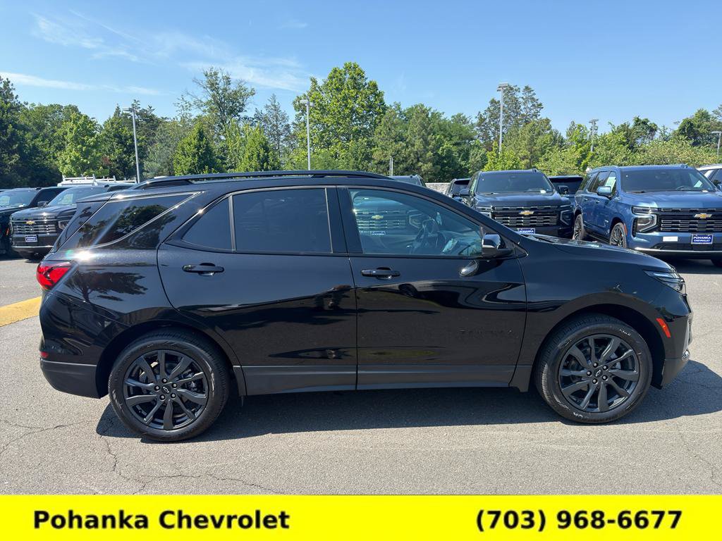 Certified 2023 Chevrolet Equinox RS w/ RS Leather Package AWD/4WD image 8