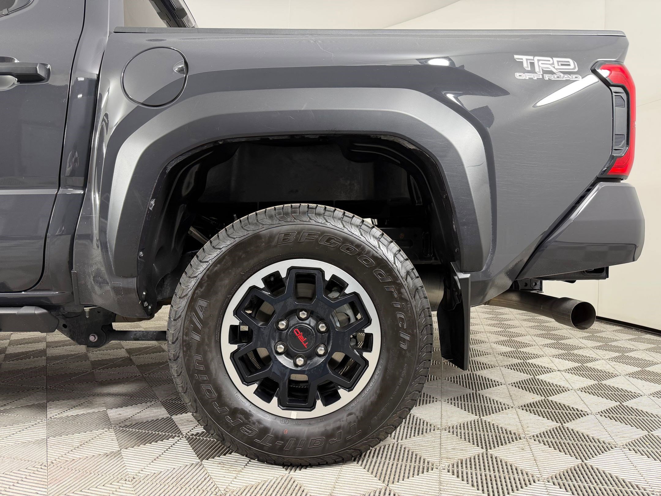 Certified 2024 Toyota Tacoma TRD Off-Road w/ TRD Off Road Upgrade Package image 26