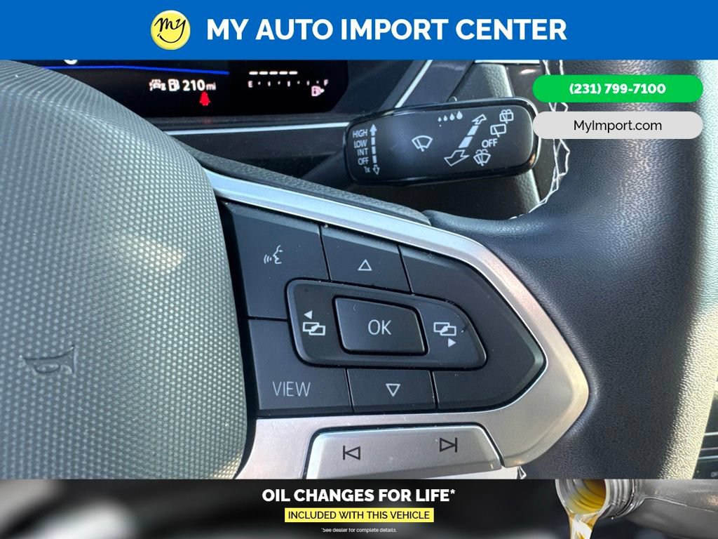 Used 2024 Volkswagen Tiguan SE w/ Panoramic Sunroof Package AWD/4WD image 18