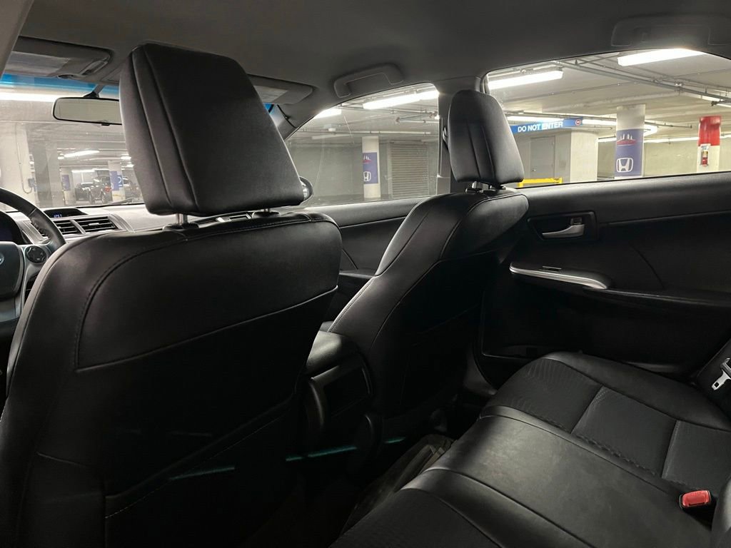 Used 2014 Toyota Camry SE image 15