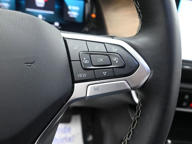 Used 2025 Volkswagen Atlas SE AWD/4WD image 34