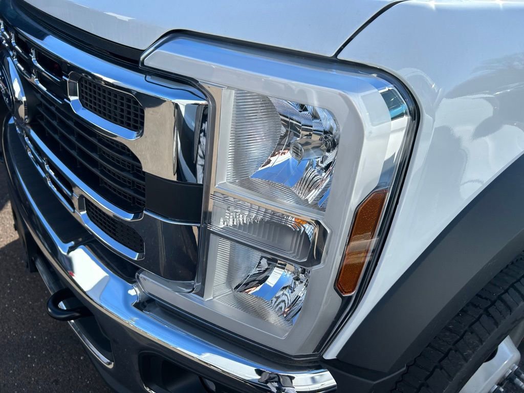 New 2026 Ford F550 4x4 Supercab Super Duty image 26