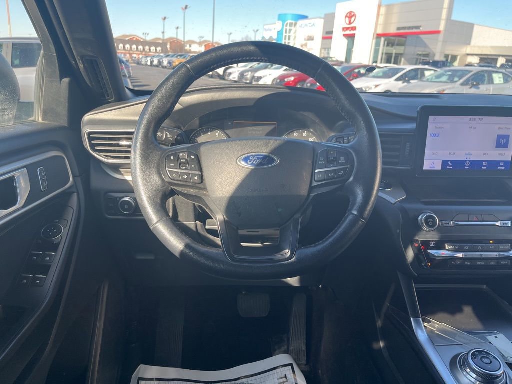 Used 2020 Ford Explorer XLT w/ Equipment Group 202A image 26