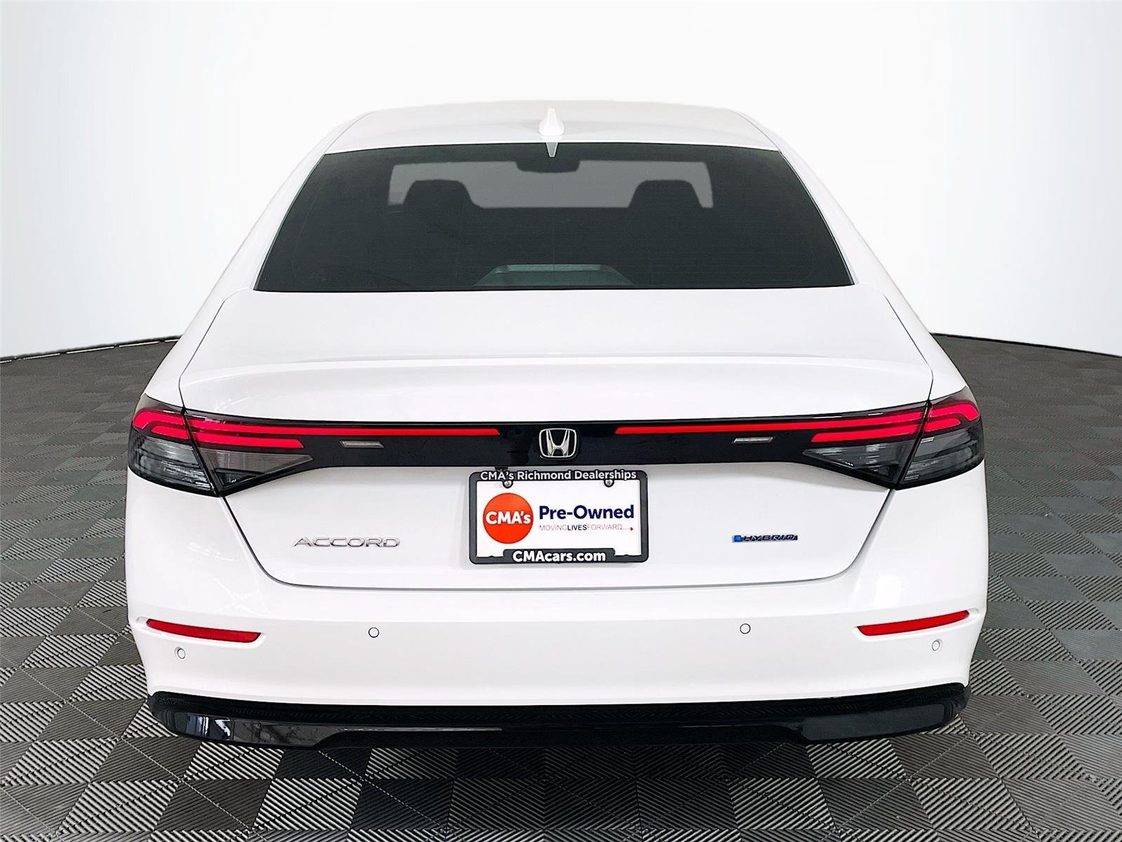 Used 2023 Honda Accord EX-L image 9