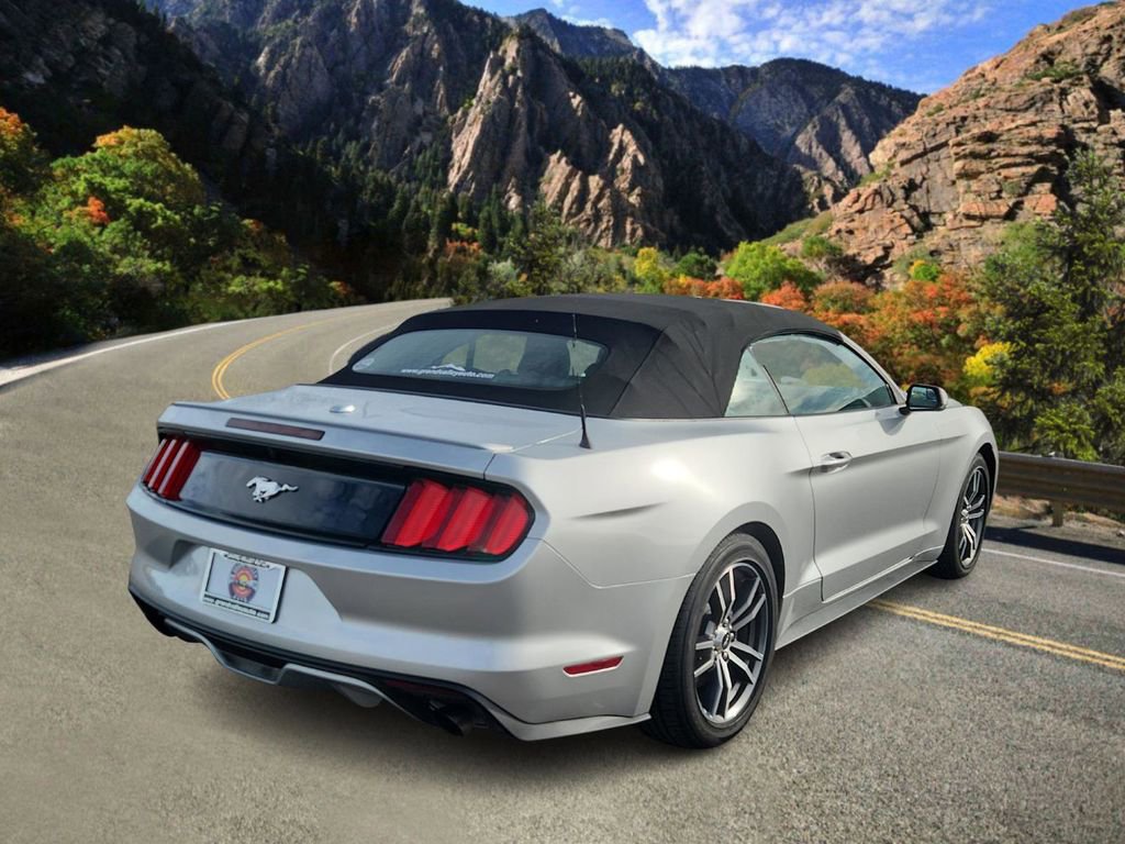 Used 2017 Ford Mustang Premium image 3