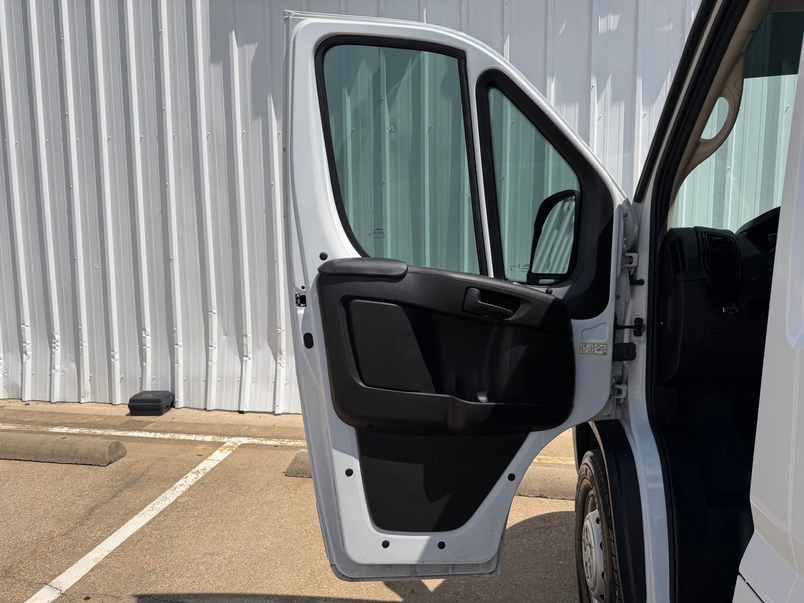 Used 2023 RAM ProMaster 3500 w/ Safety Group FWD image 8