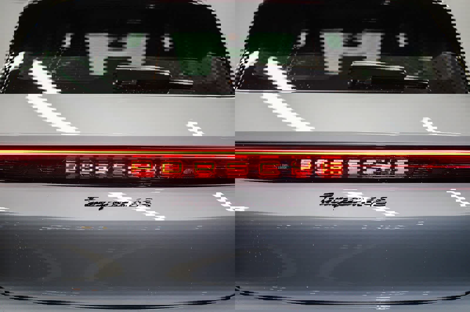 Used 2025 Porsche Taycan 4S image 10