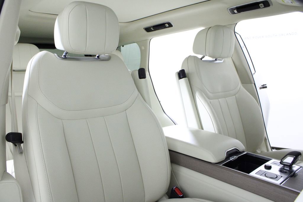Used 2023 Land Rover Range Rover SE image 19