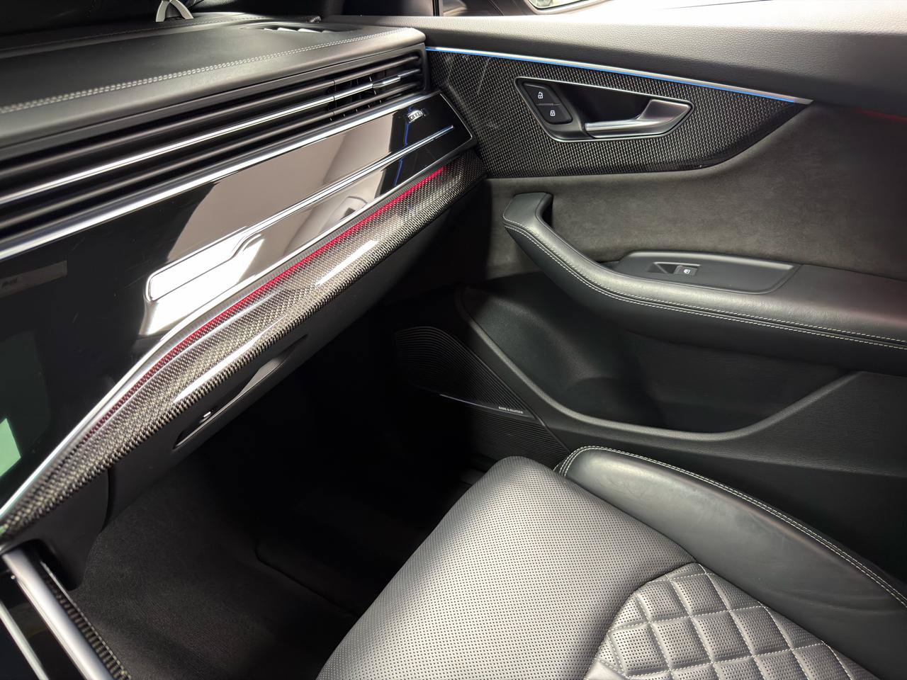 Used 2022 Audi SQ8 Prestige w/ Prestige Package AWD/4WD image 25