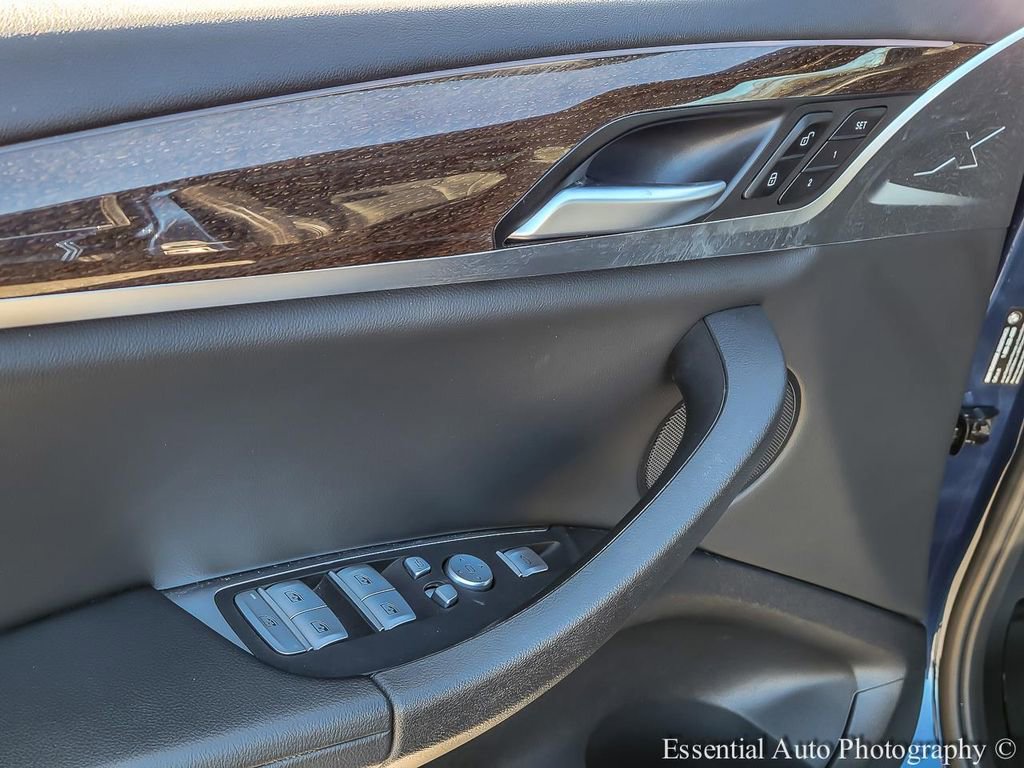 Used 2023 BMW X4 xDrive30i w/ Premium Package image 14