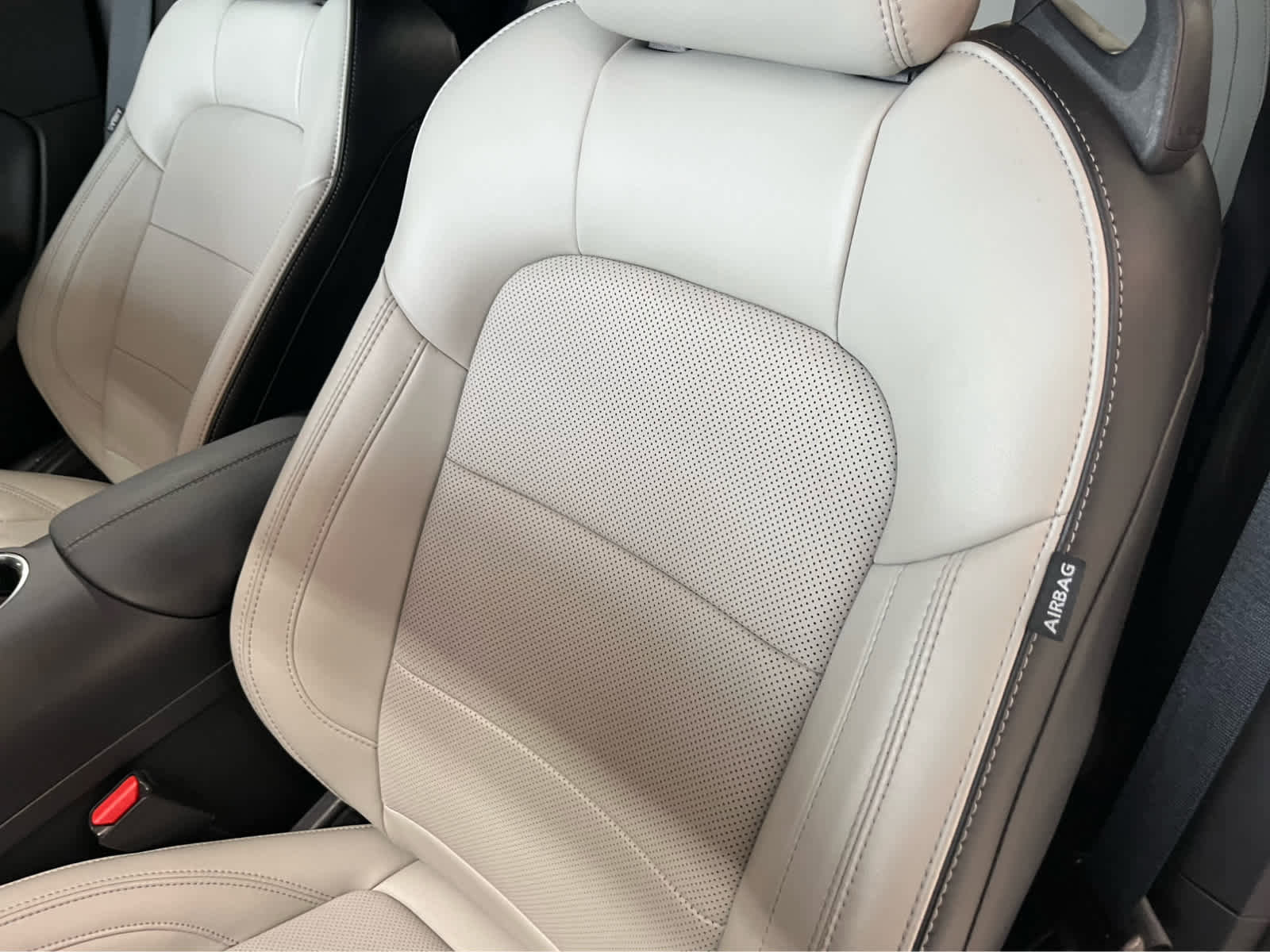 Used 2025 Ford Mustang GT Premium image 16