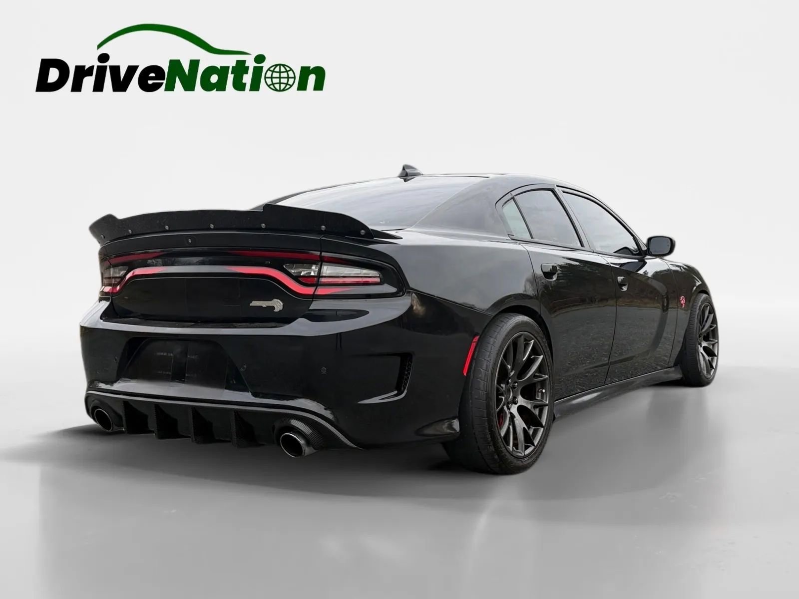 Used 2015 Dodge Charger SRT Hellcat w/ Harman/Kardon Audio Group image 5