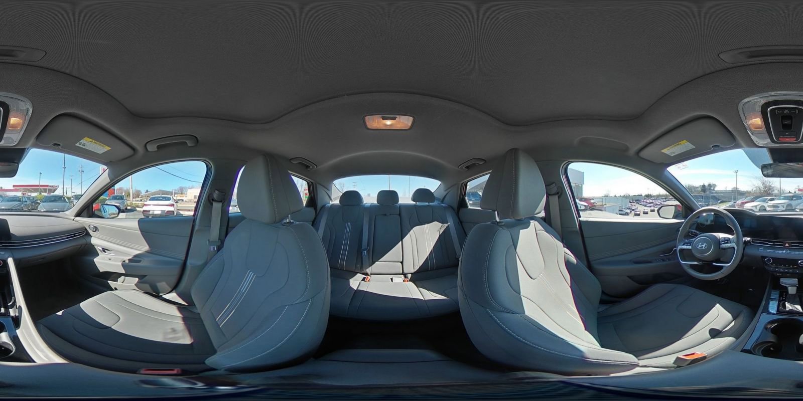 Used 2025 Hyundai Elantra SEL image 43