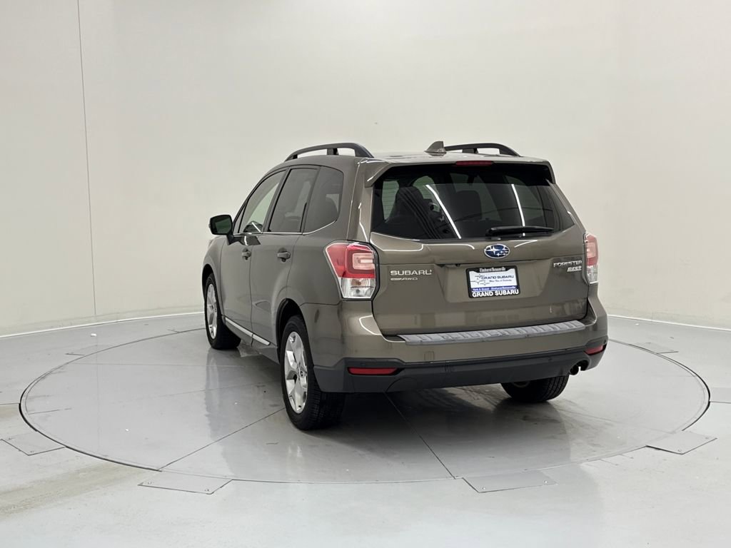 Used 2017 Subaru Forester 2.5i Touring image 3