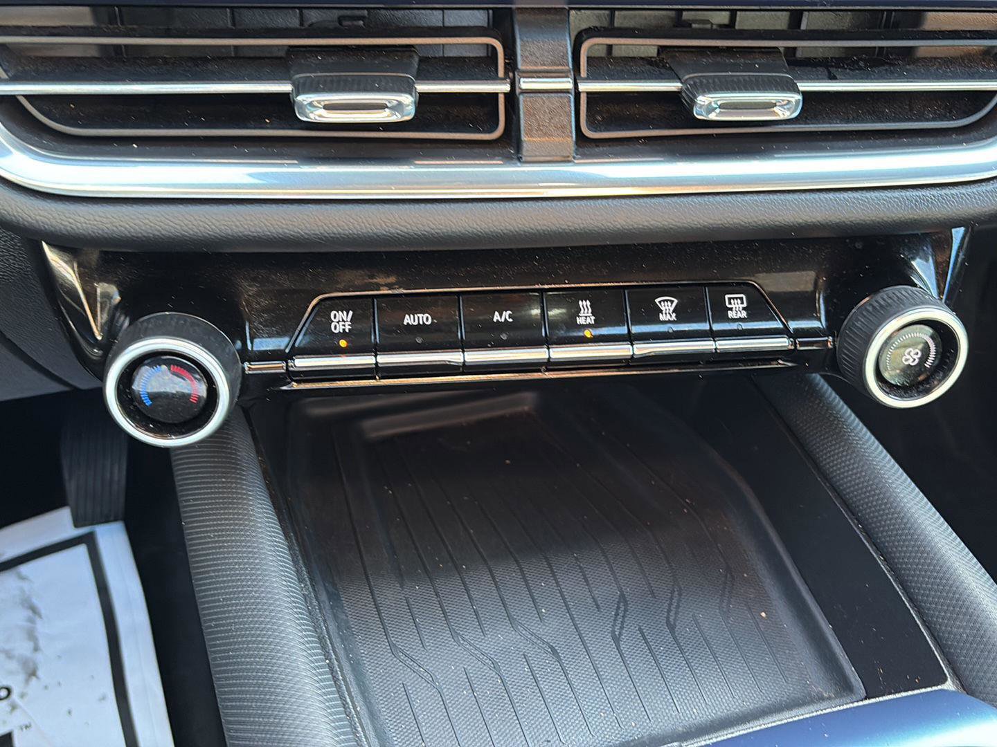 Used 2024 Chevrolet Equinox EV LT w/ LPO, Trailering Package image 22