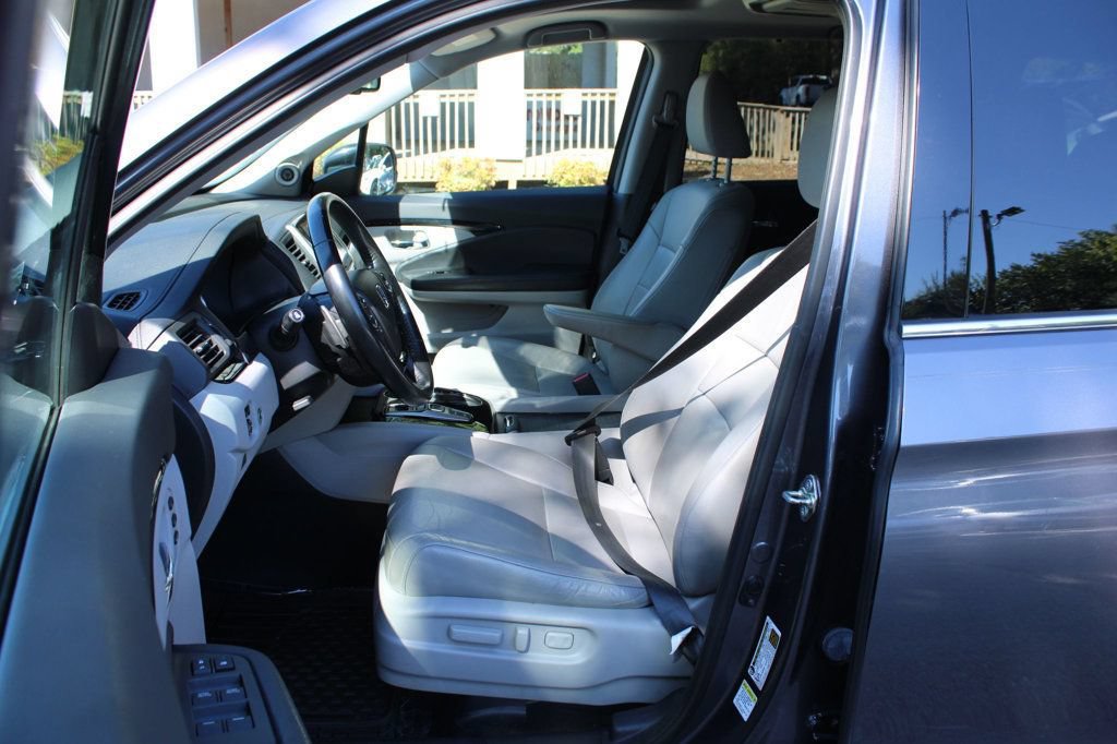 Used 2016 Honda Pilot Touring image 14
