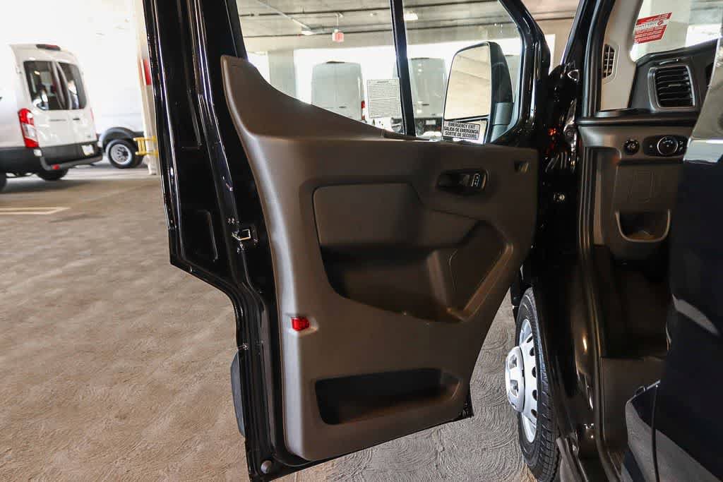 Used 2023 Ford Transit 350 XLT RWD image 22