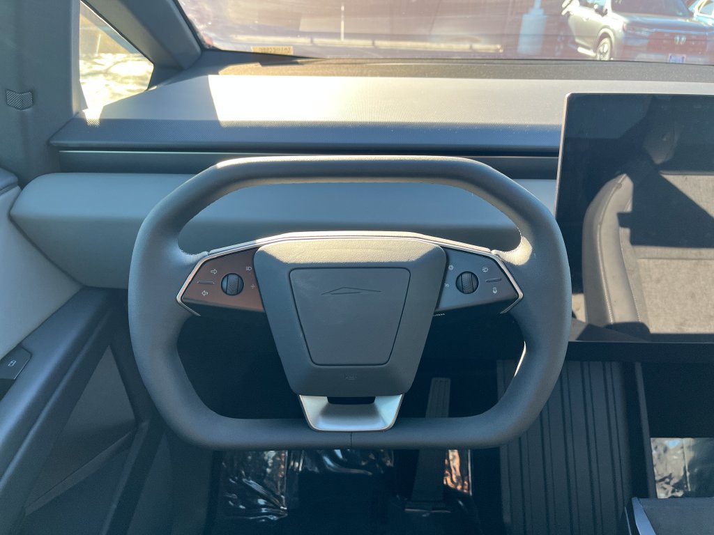 Used 2026 Tesla Cybertruck AWD Crew Cab image 15