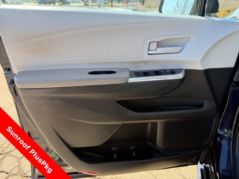 Used 2025 Toyota Sienna LE w/ LE Plus Package image 20