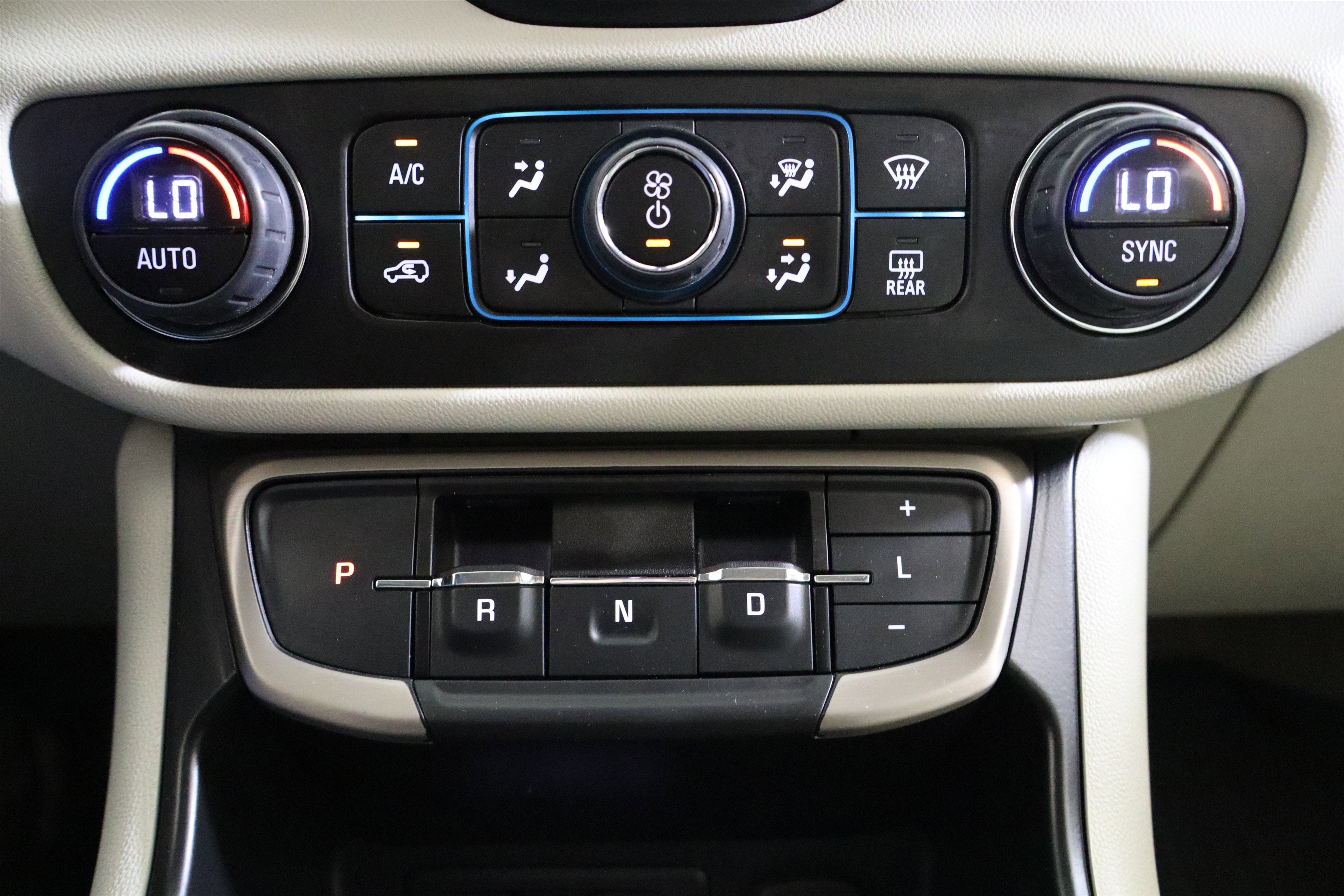 Used 2023 GMC Terrain Denali w/ Denali Premium Package image 63