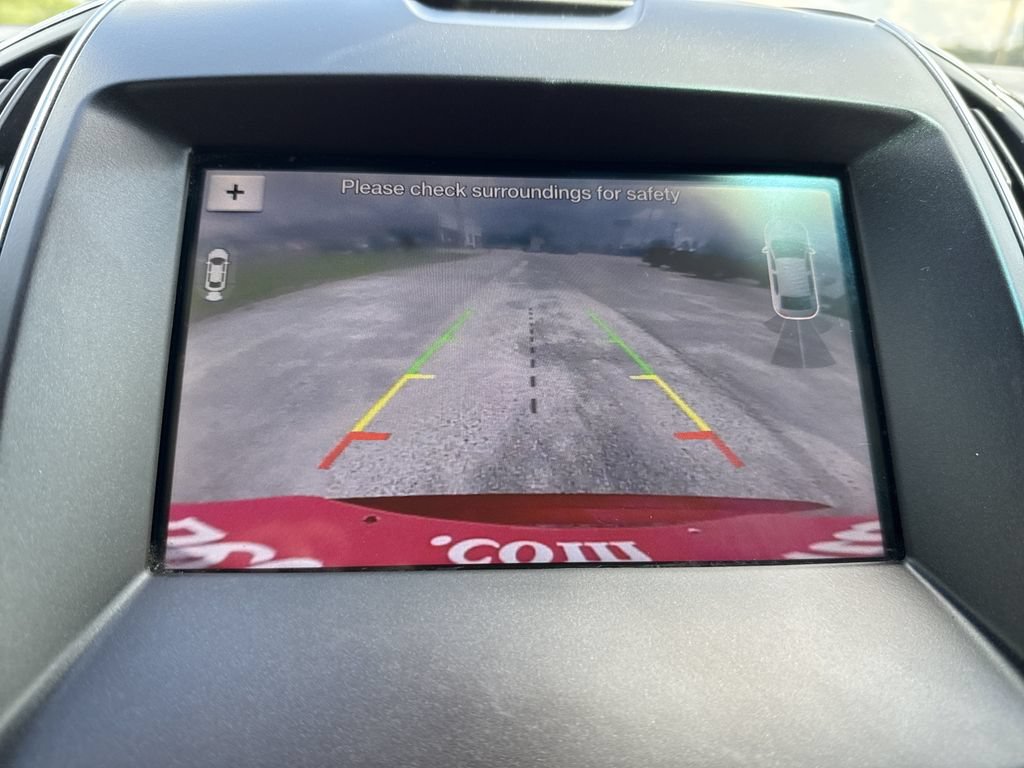 Used 2019 Ford Edge Titanium w/ Equipment Group 301A AWD/4WD image 21