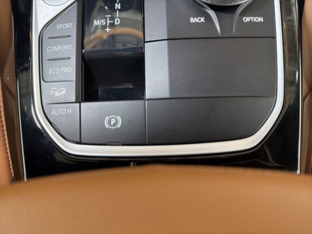 Certified 2023 BMW X4 xDrive30i w/ Convenience Package image 40