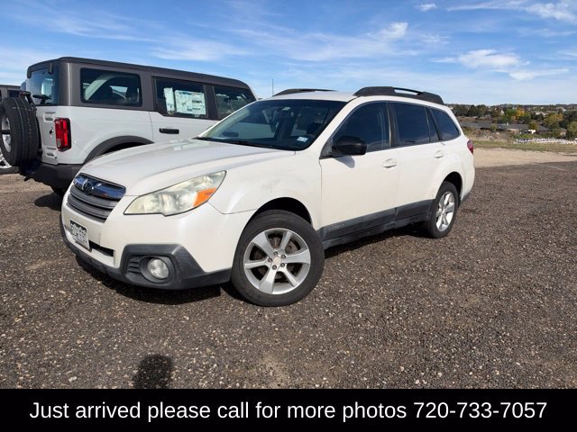 Used 2014 Subaru Outback 2.5i w/ Alloy Wheel Package AWD/4WD image 1