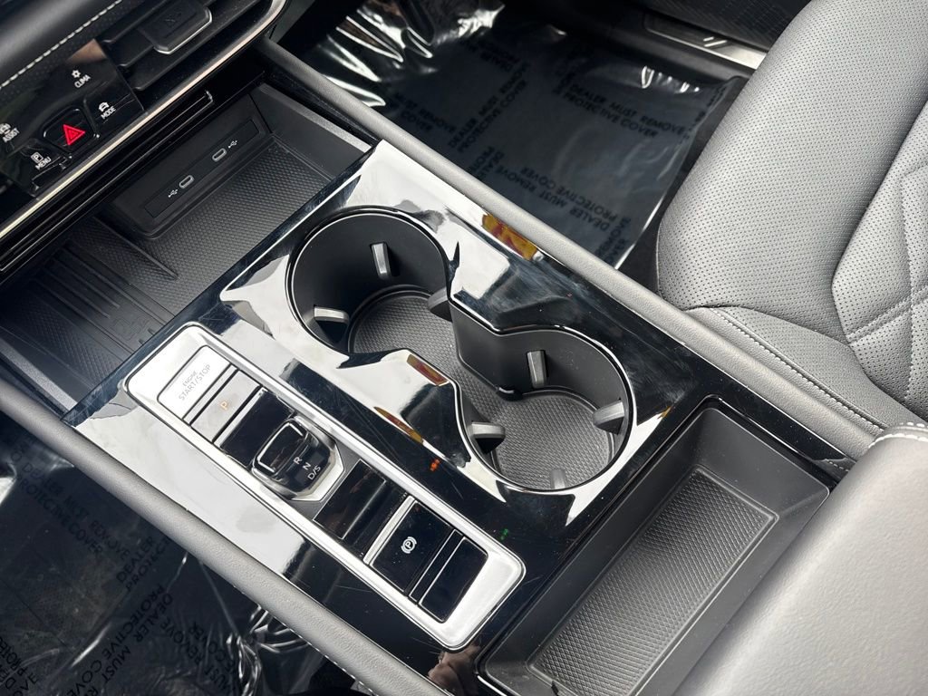 Used 2025 Volkswagen Atlas SE image 19