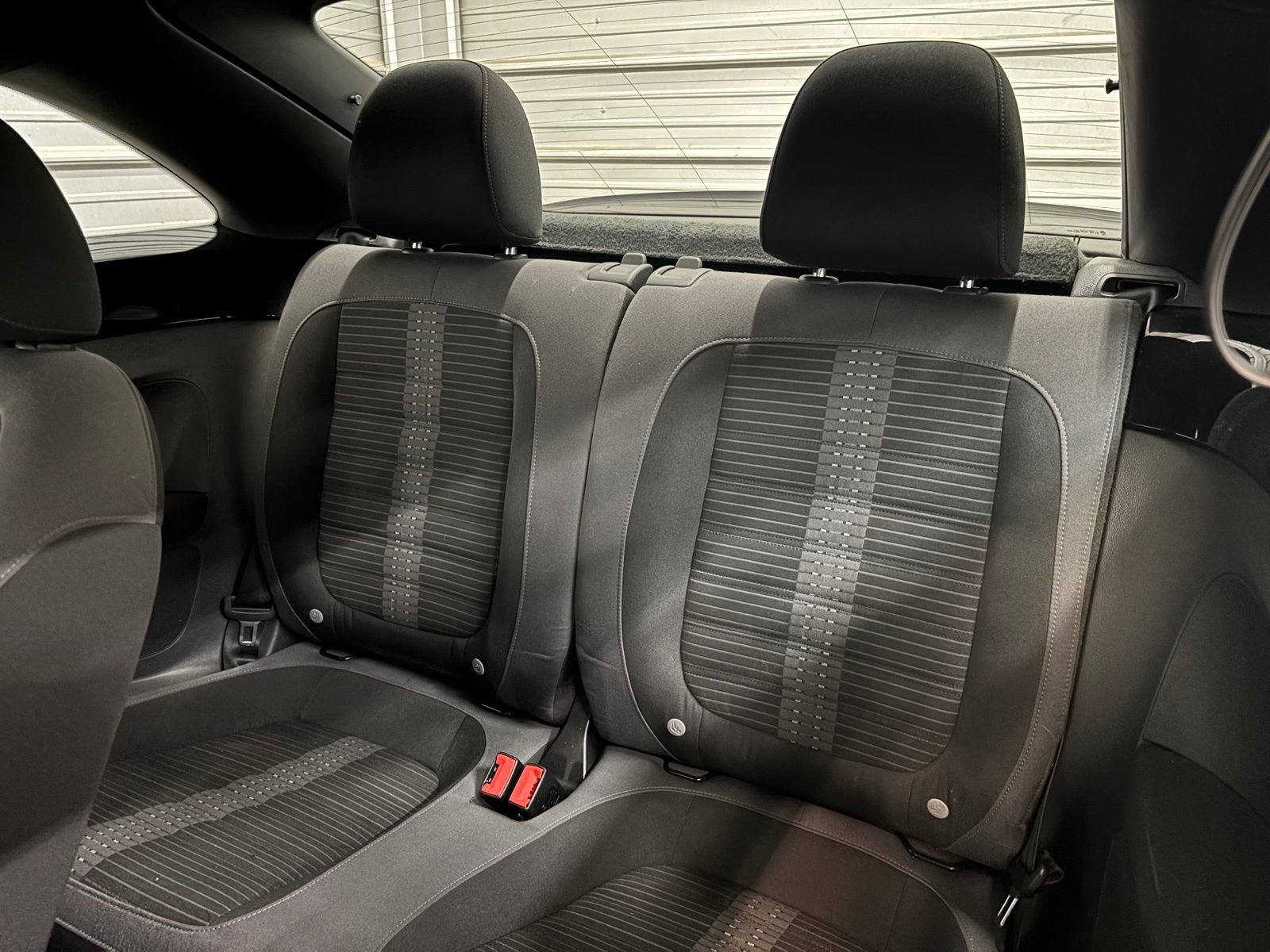 Used 2014 Volkswagen Beetle R-Line FWD image 24