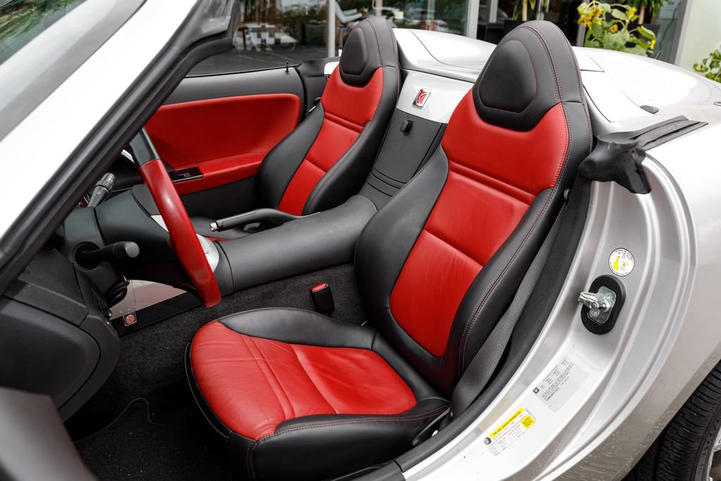 Used 2008 Saturn Sky RWD image 10