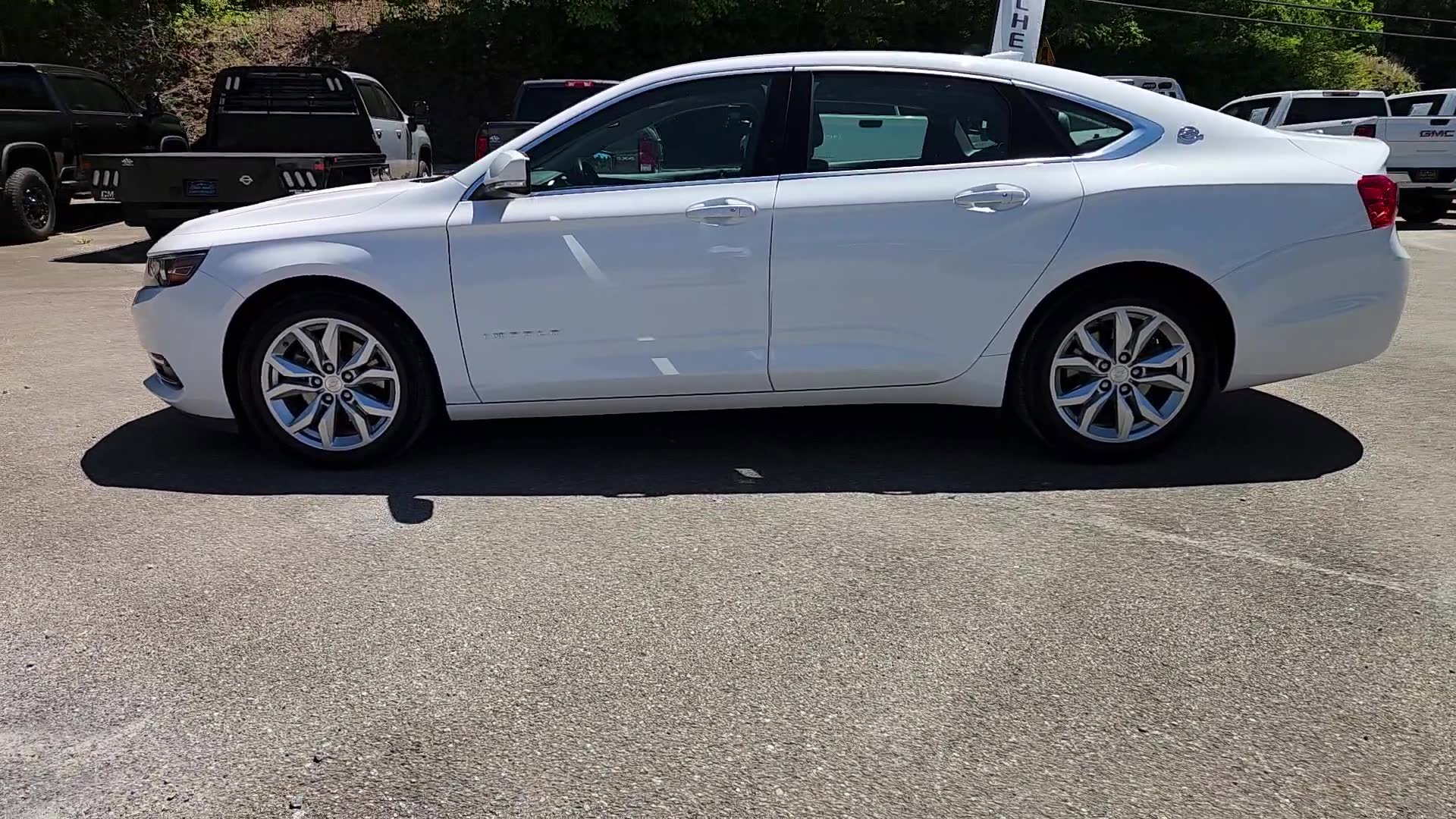 Used 2019 Chevrolet Impala LT w/ LT Leather Package FWD image 16