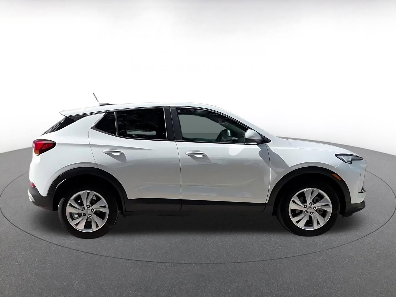 Used 2025 Buick Encore GX Preferred FWD image 16
