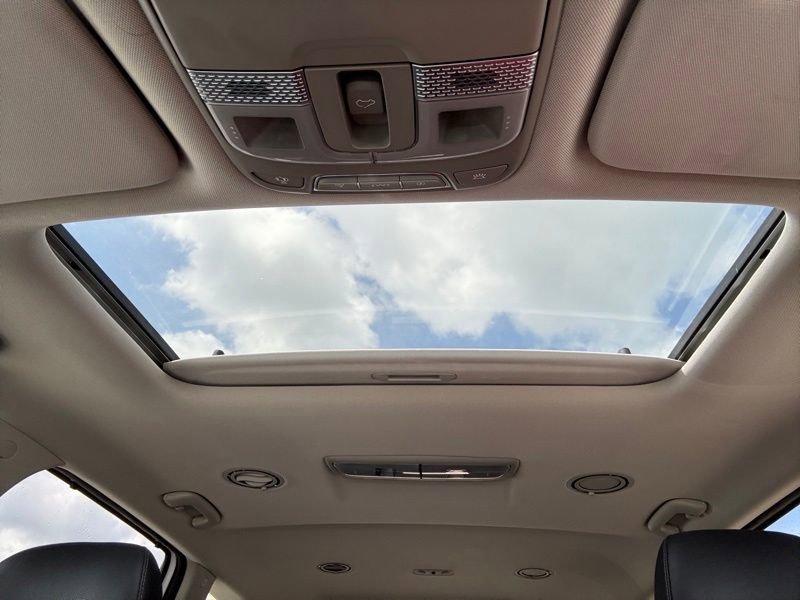 Used 2022 Kia Telluride EX w/ EX Premium Package FWD image 15