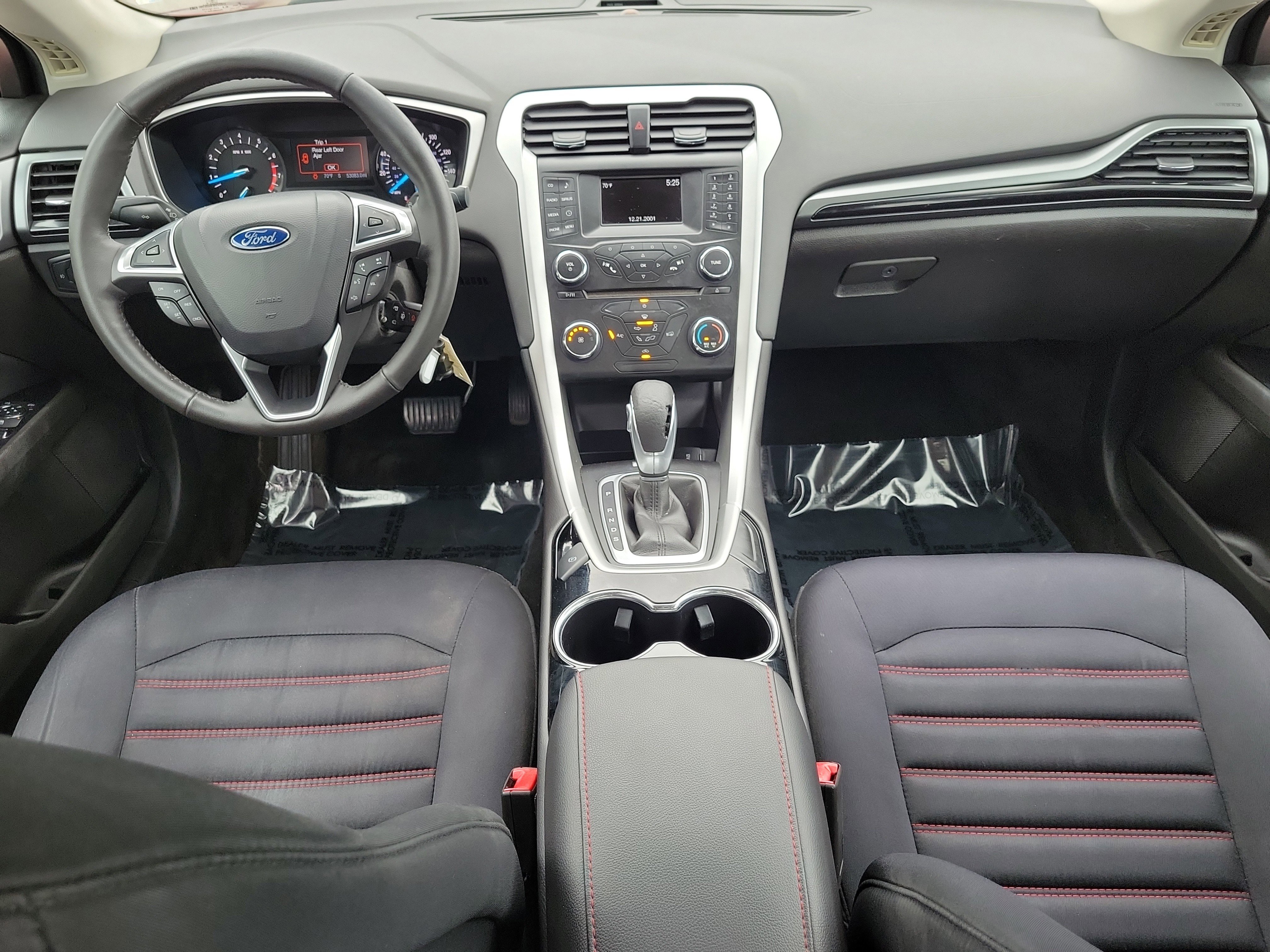 Used 2014 Ford Fusion SE w/ Equipment Group 201A image 15
