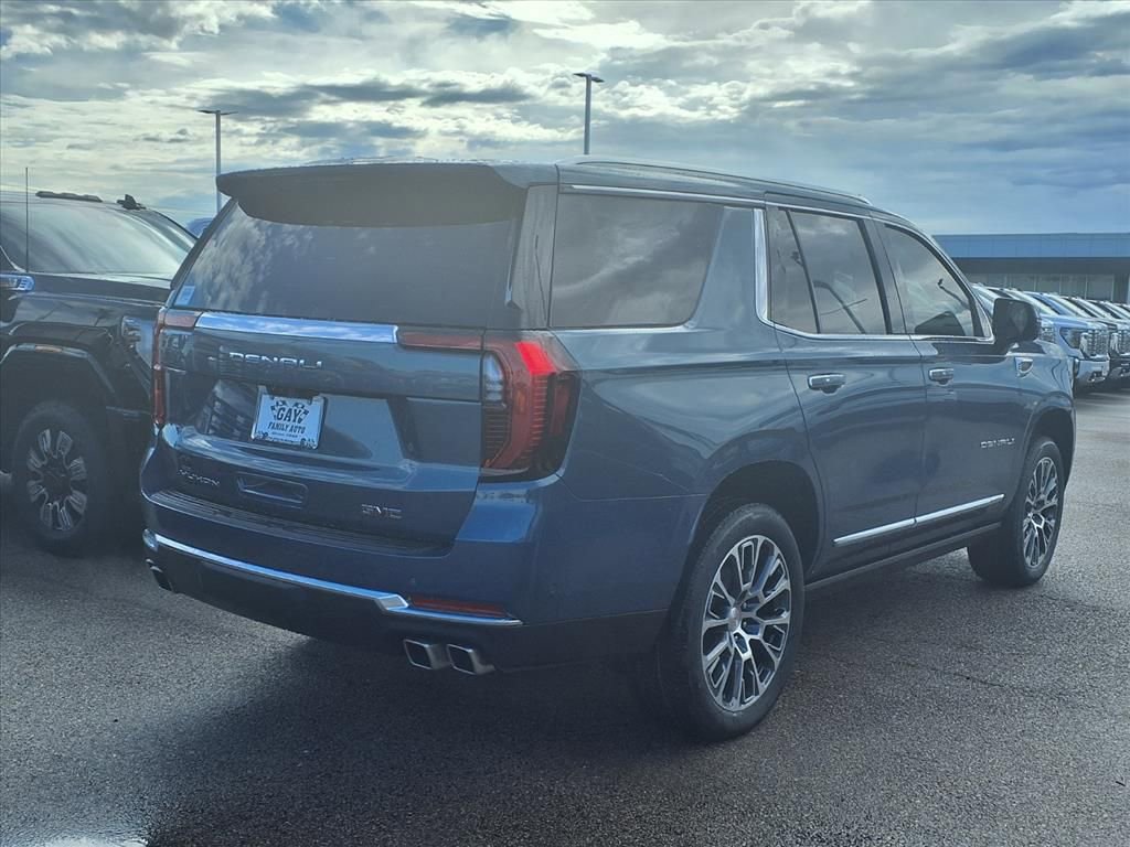 New 2026 GMC Yukon Denali w/ Denali Reserve Package video 2