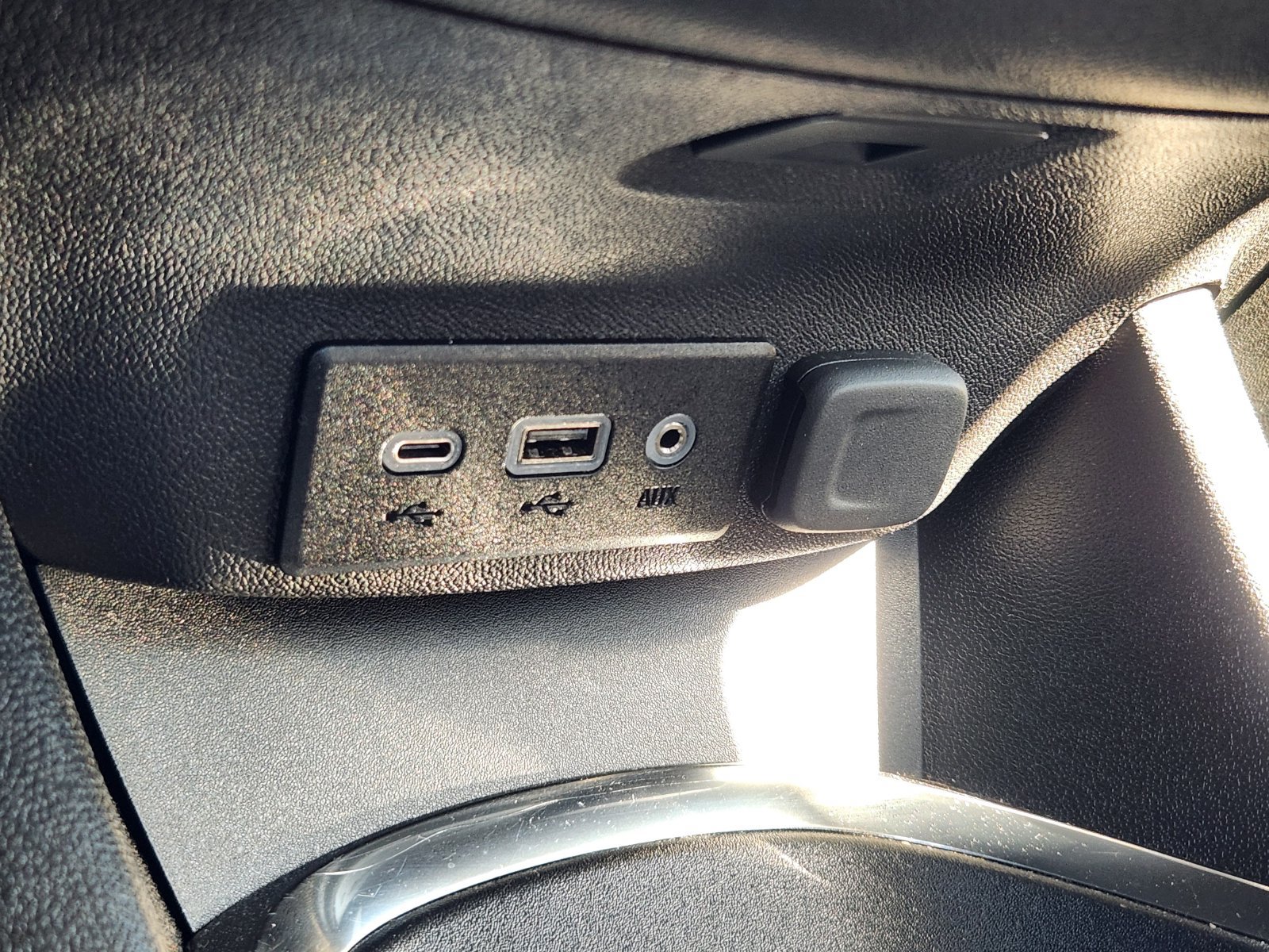 Used 2024 Chevrolet Malibu LT FWD image 20
