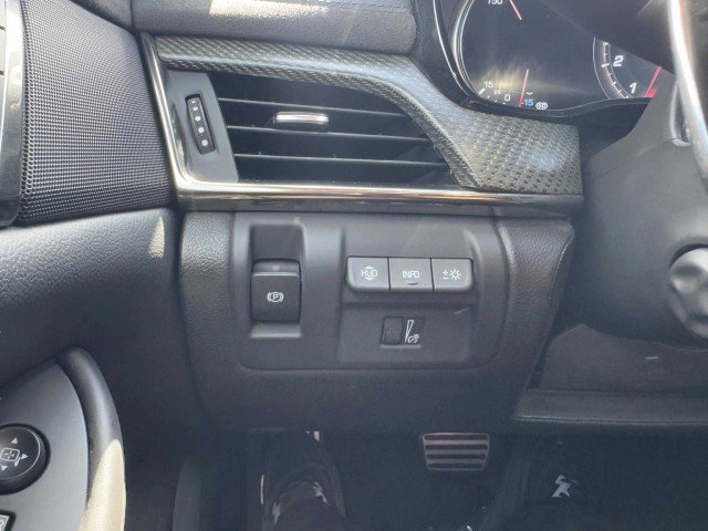 Used 2019 Cadillac CTS V w/ Carbon Fiber Package image 28