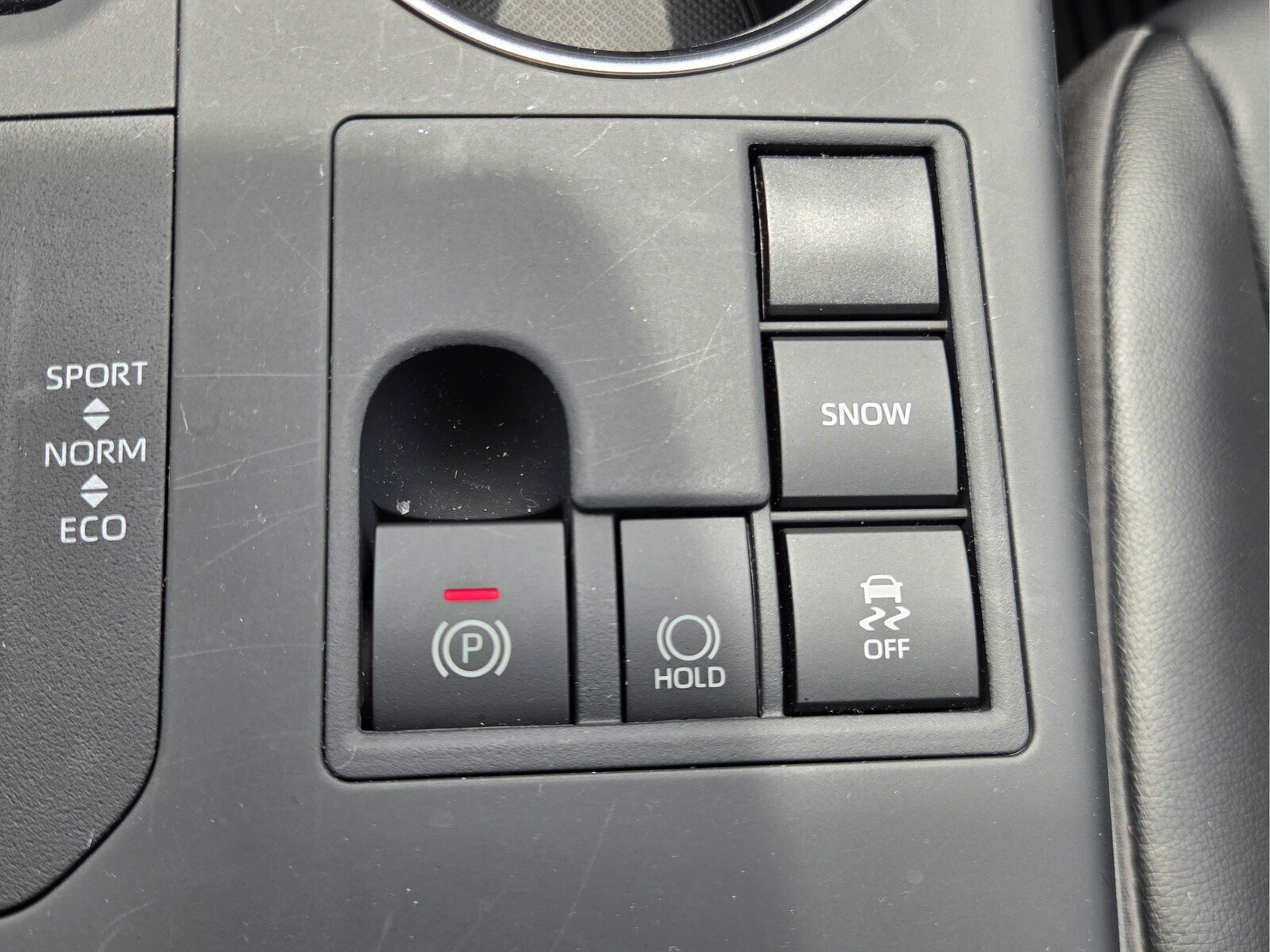Used 2025 Toyota Highlander XLE FWD image 22