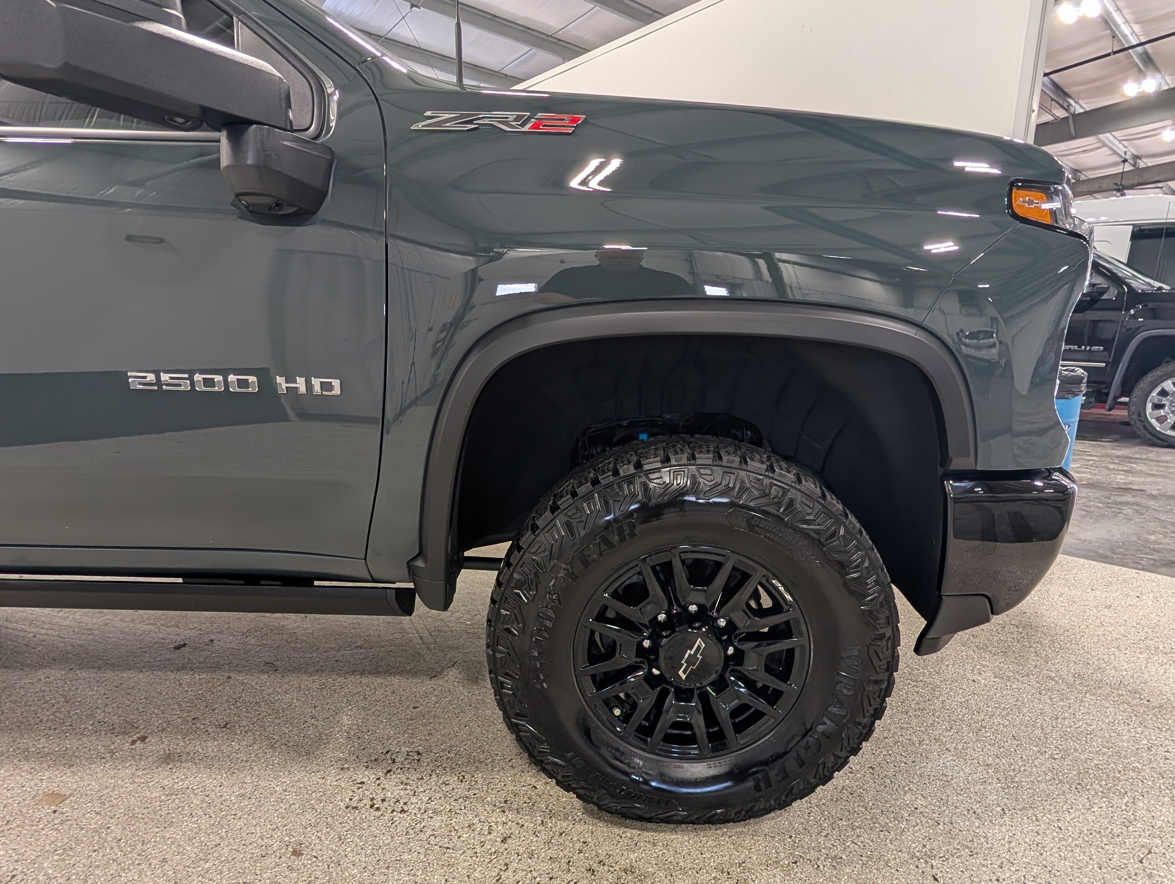 Used 2025 Chevrolet Silverado 2500 ZR2 w/ Technology Package AWD/4WD image 12