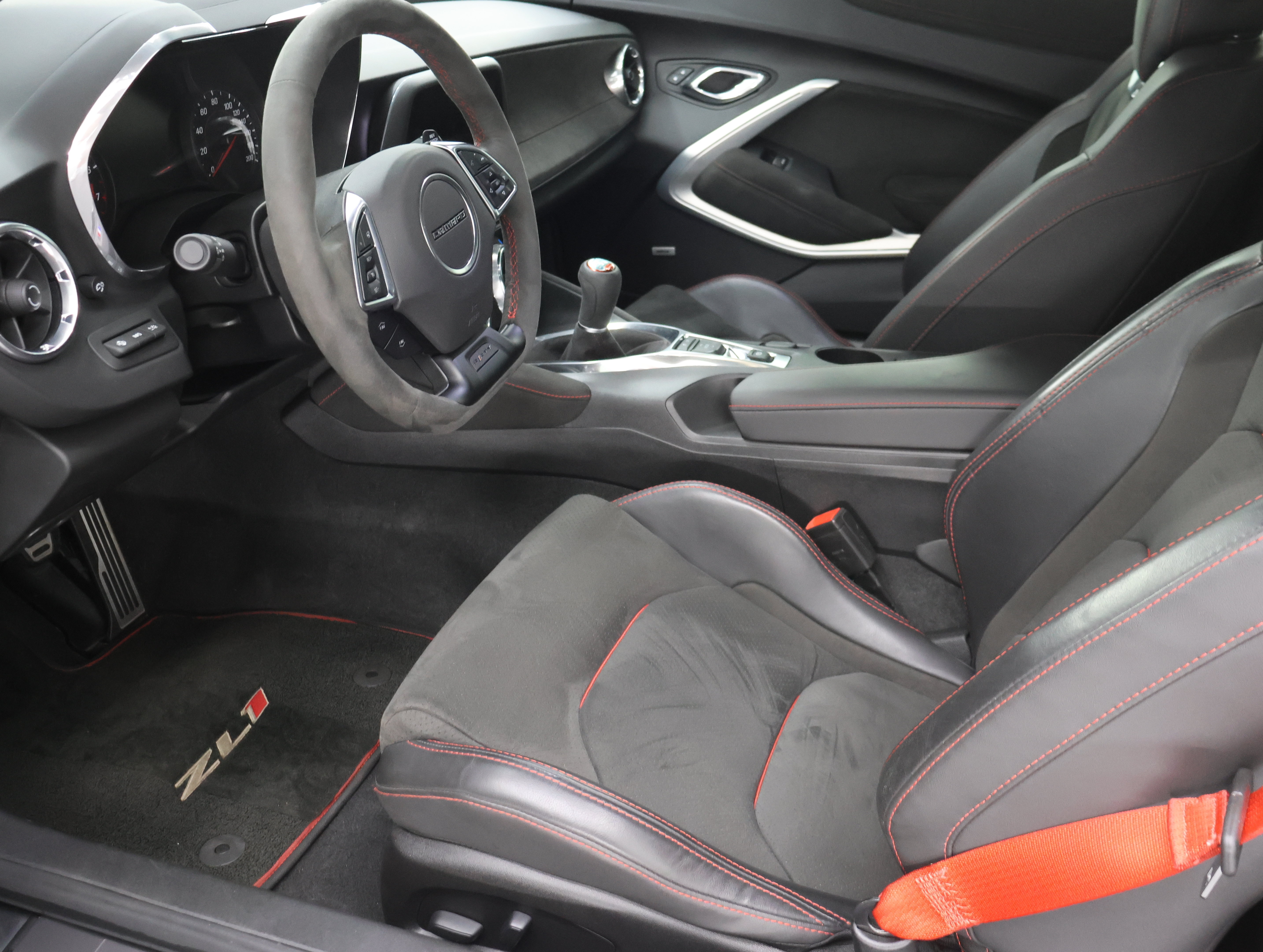 Used 2017 Chevrolet Camaro ZL1 RWD image 8
