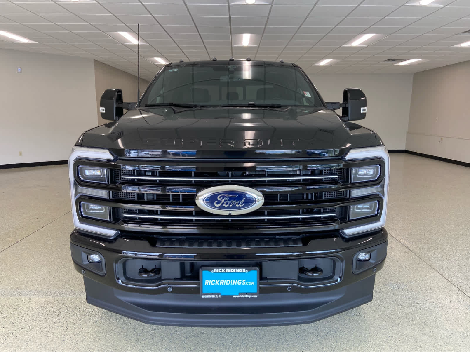 New 2025 Ford F250 Platinum image 2