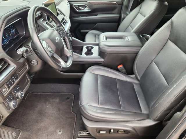 Used 2023 Chevrolet Tahoe Z71 w/ Luxury Package AWD/4WD image 10