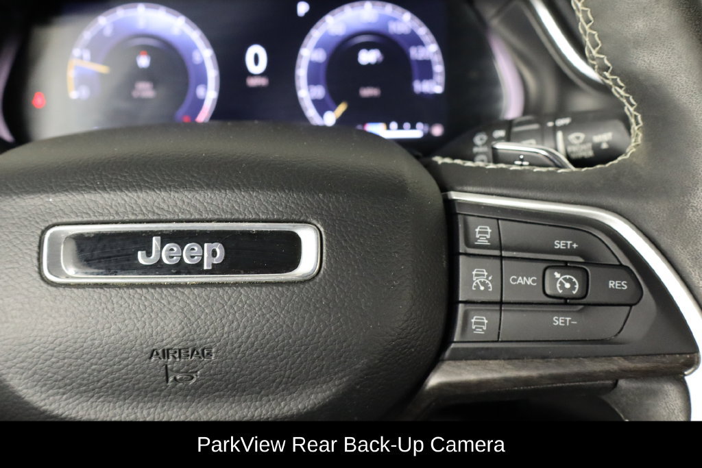 Used 2023 Jeep Grand Cherokee Limited AWD/4WD image 10