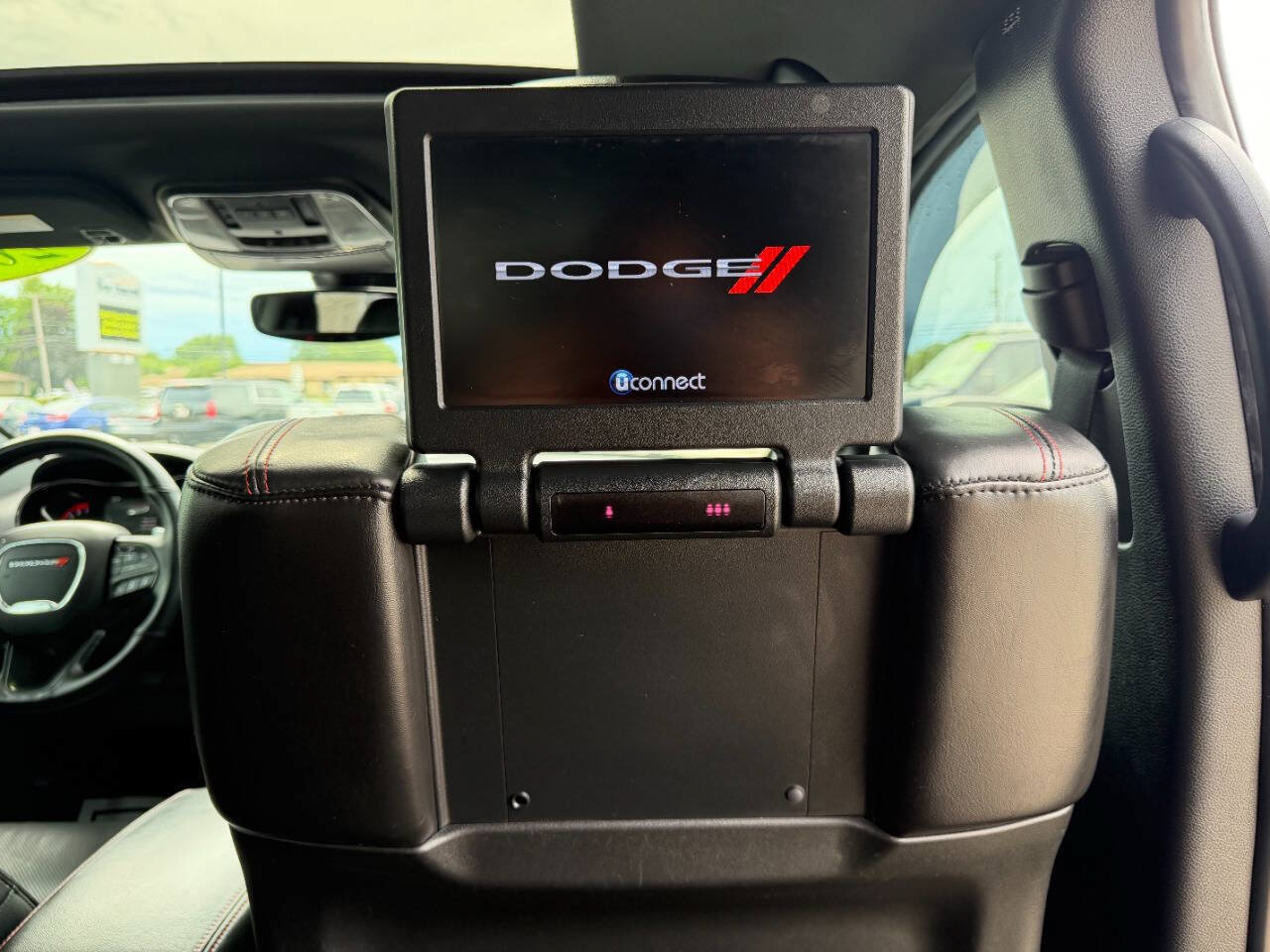 Used 2018 Dodge Durango R/T w/ Technology Group AWD/4WD image 18