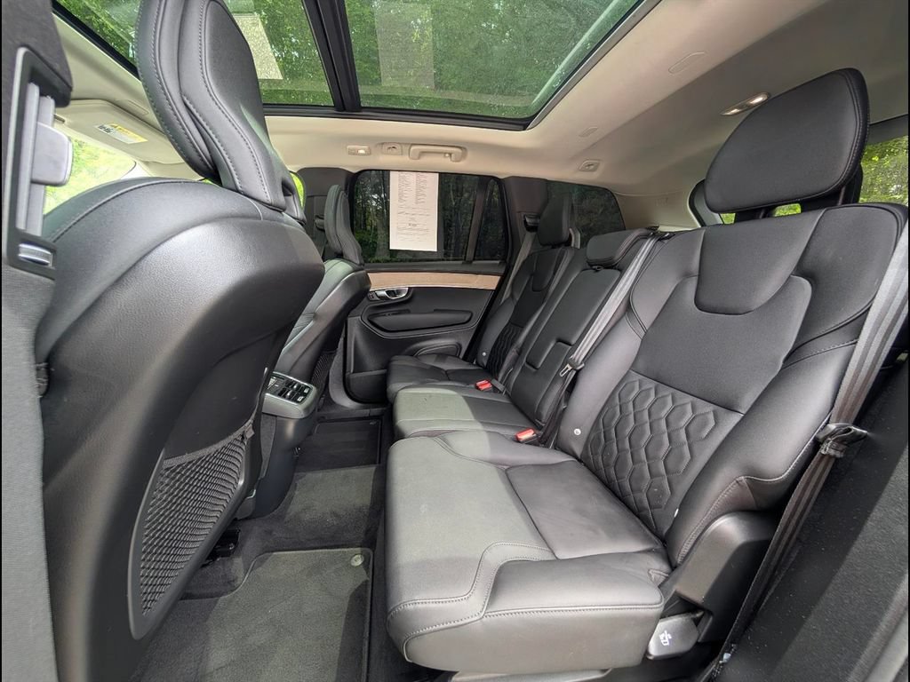 Certified 2025 Volvo XC90 B6 Core AWD/4WD image 15