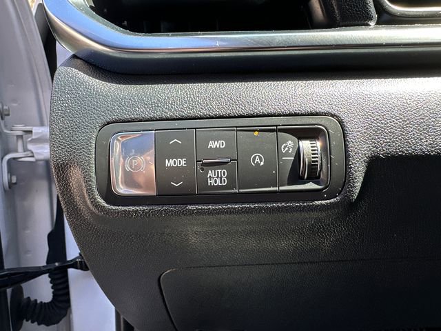 Used 2025 GMC Terrain Elevation AWD/4WD image 31