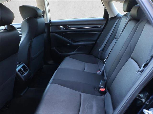 Used 2018 Honda Accord EX image 25