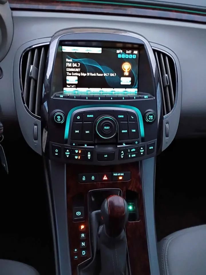Used 2013 Buick LaCrosse FWD image 9