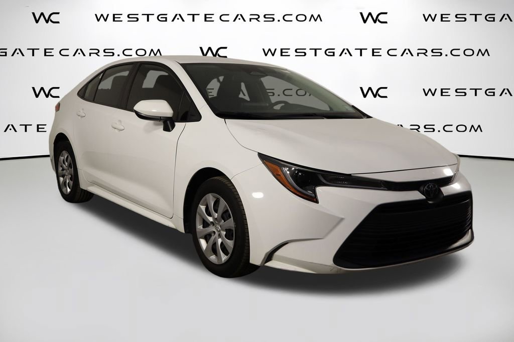Used 2023 Toyota Corolla LE image 38