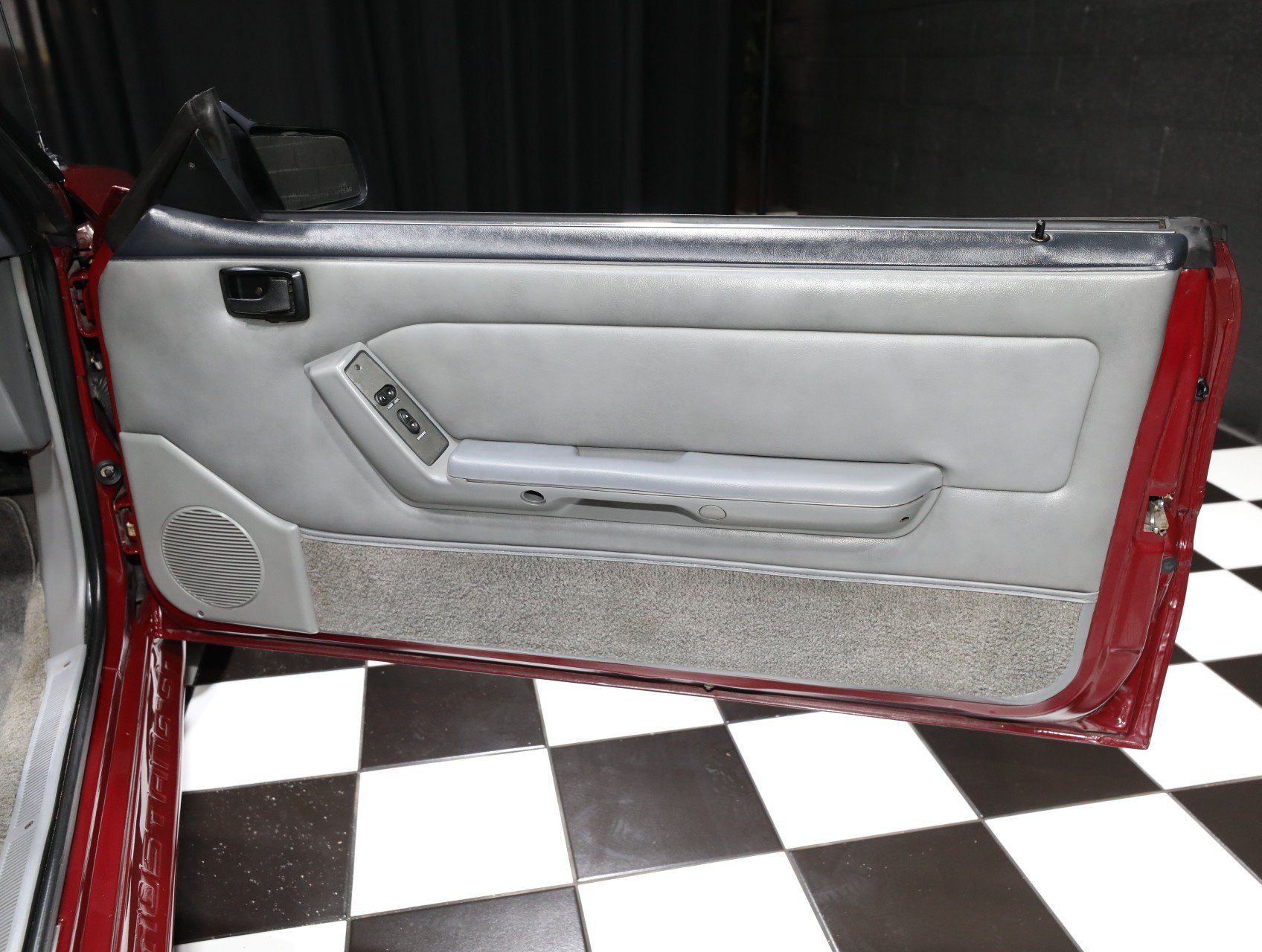 Used 1987 Ford Mustang GT RWD image 43
